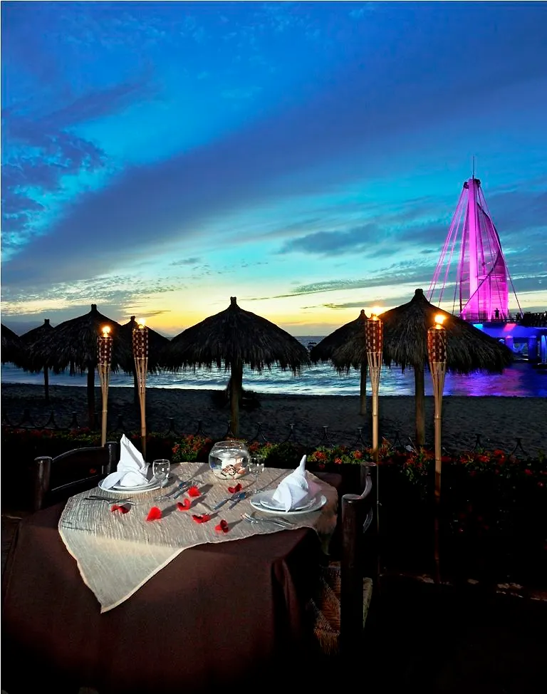 Hotel Delfin بويرتو فالارتا